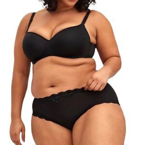 Torrid curve Women's Black Cotton Blend Narrow Lace Trim Cheeky Panty Size 4
